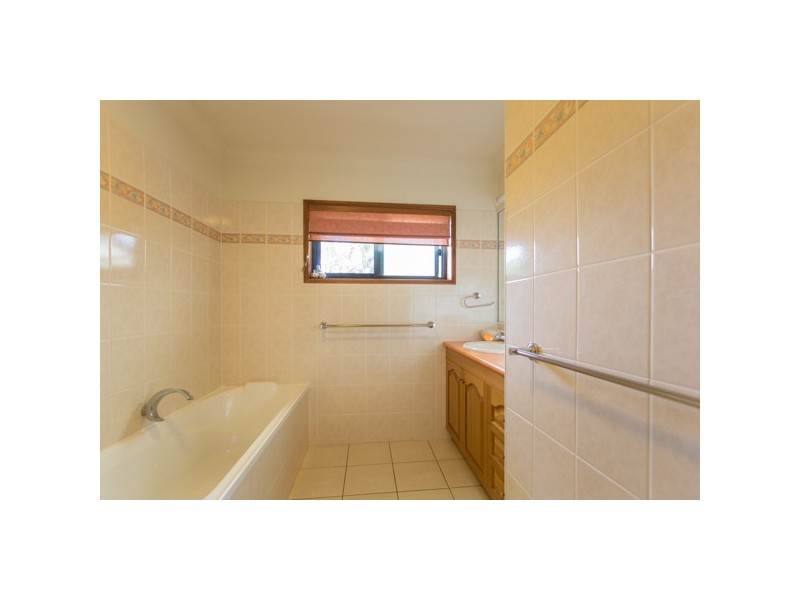 Dolphin Heads QLD 4740