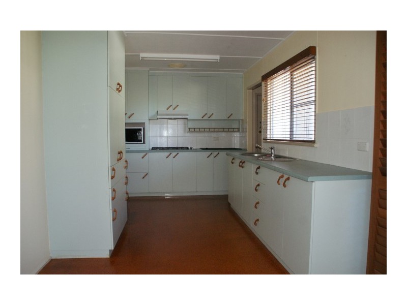 29 Magpie Street, Slade Point QLD 4740