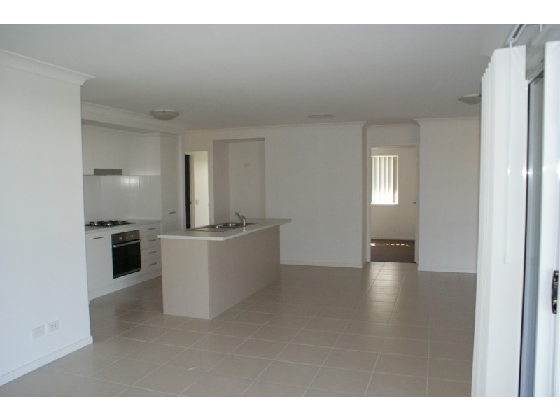 28 Kerrisdale, Beaconsfield QLD 4740