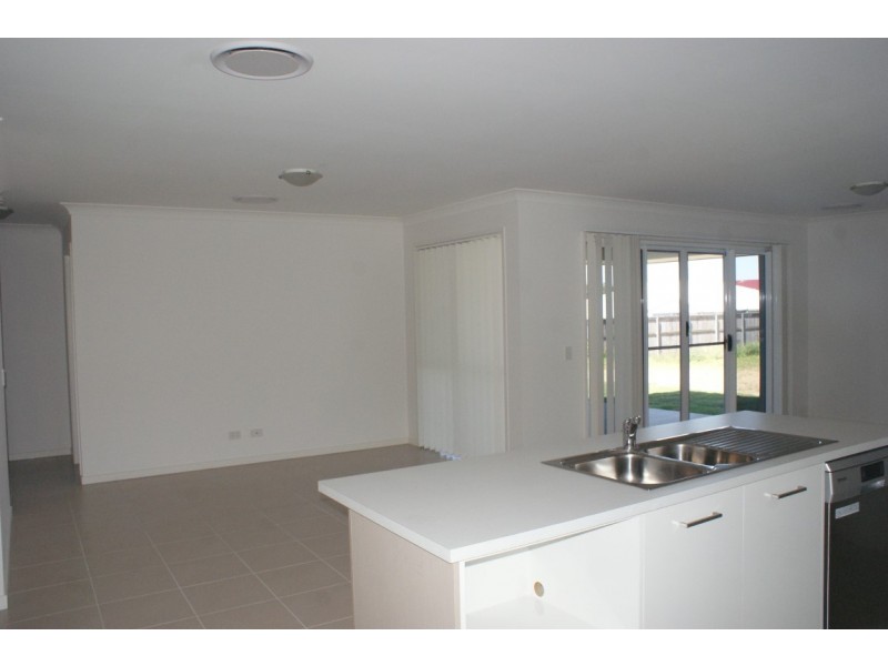 28 Kerrisdale, Beaconsfield QLD 4740
