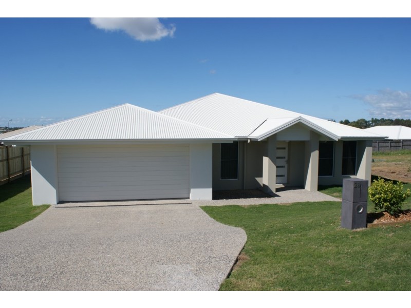 28 Kerrisdale, Beaconsfield QLD 4740