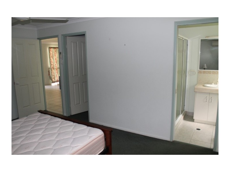 115 Donaldson Street, West Mackay QLD 4740