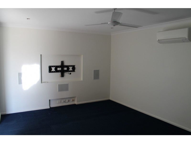 63 Marlborough Street, Ooralea QLD 4740
