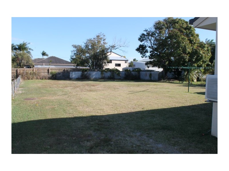 27 Pratt Street, South Mackay QLD 4740
