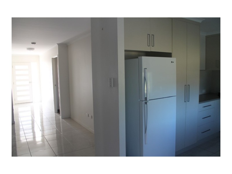 27 Pratt Street, South Mackay QLD 4740