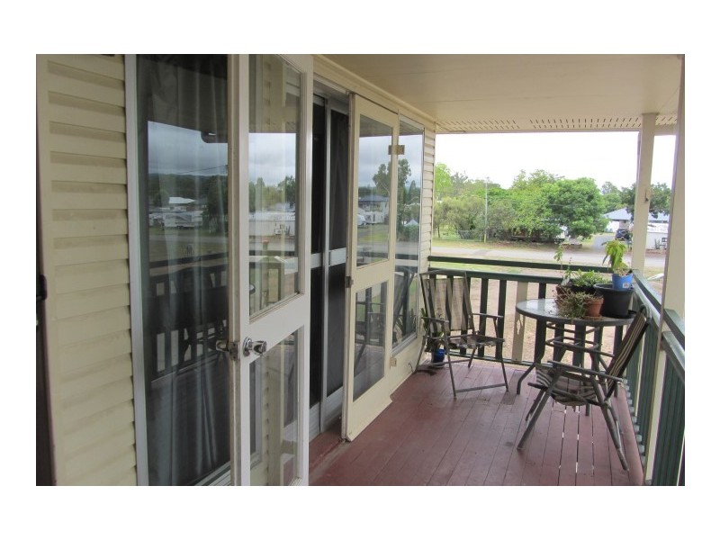 3/4 Suttor Street, Nebo QLD 4742