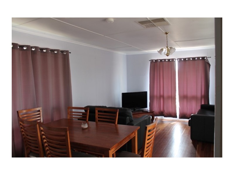3/4 Suttor Street, Nebo QLD 4742