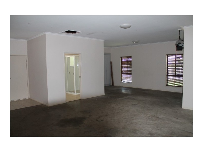 300 Bedford Road, Andergrove QLD 4740