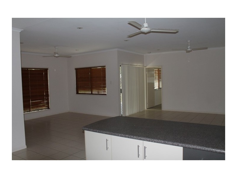 300 Bedford Road, Andergrove QLD 4740