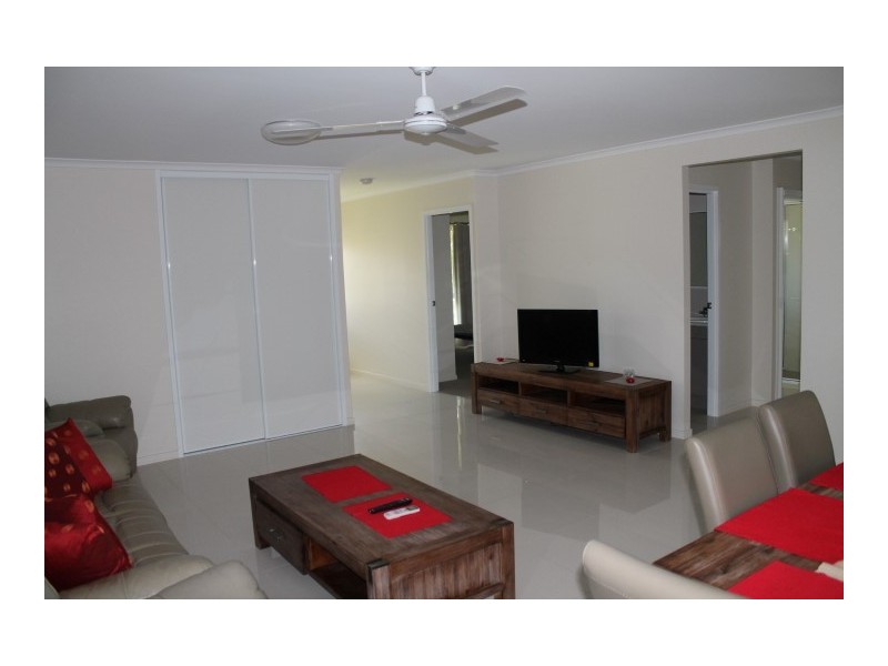 2A Ford Street, West Mackay QLD 4740