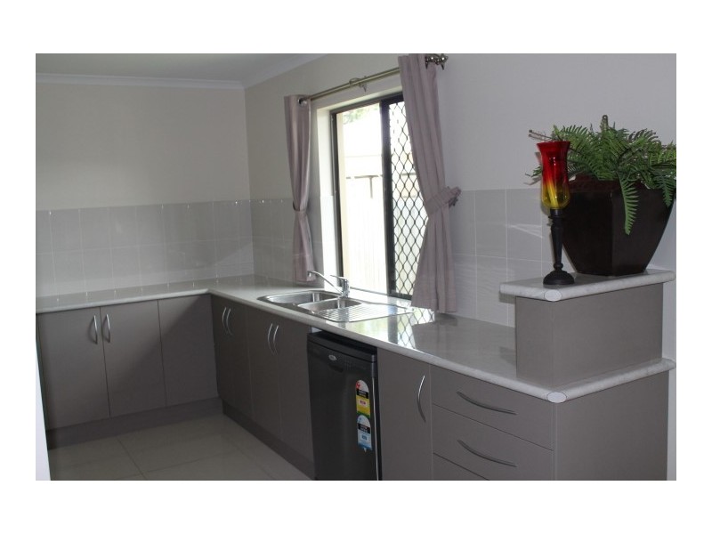 2A Ford Street, West Mackay QLD 4740