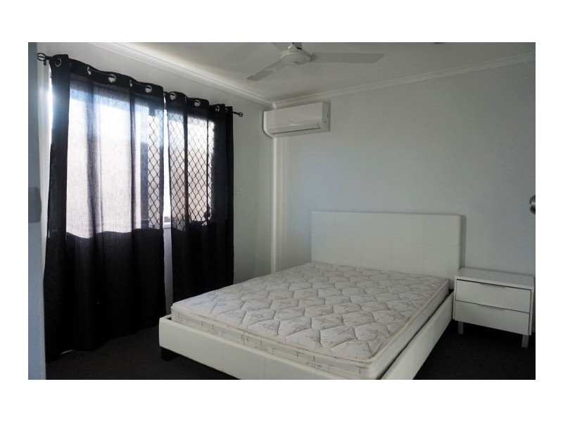 2/9 Stevenson Street, South Mackay QLD 4740