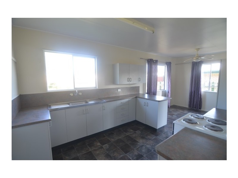 214 Bedford Road, Andergrove QLD 4740