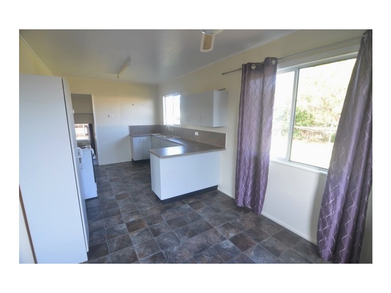 214 Bedford Road, Andergrove QLD 4740