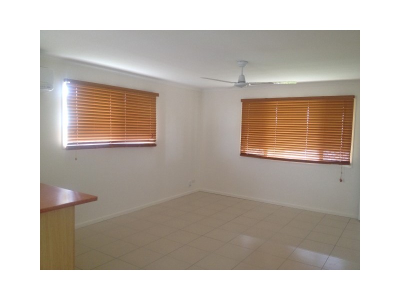 2/15 Napier Street, South Mackay QLD 4740