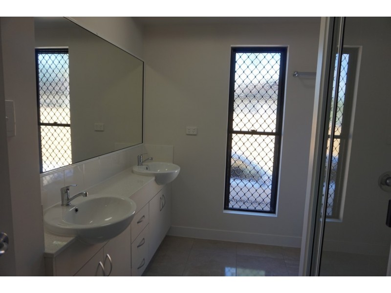 1/14 Petersen Street, North Mackay QLD 4740