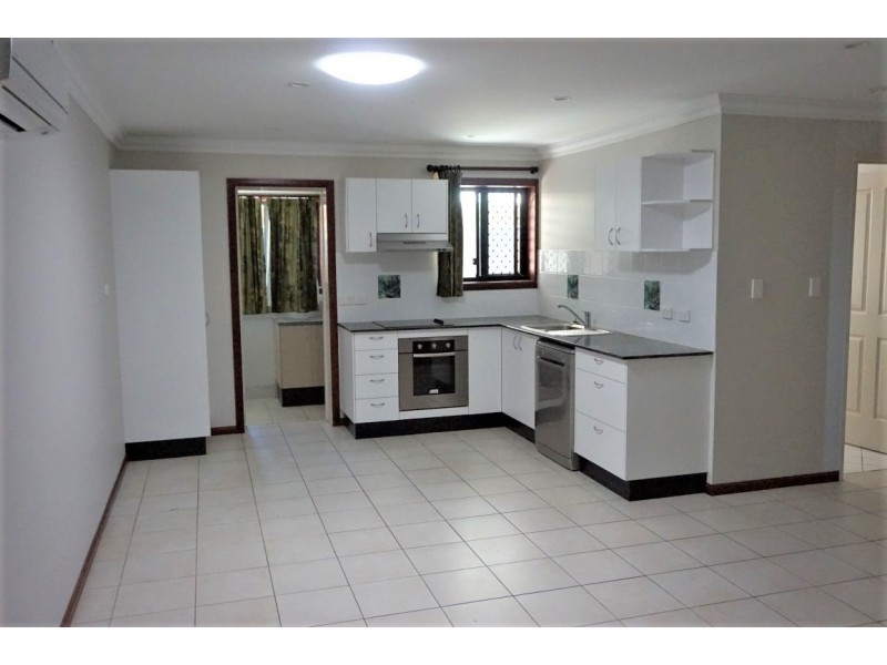 4/4 Symons Street, South Mackay QLD 4740