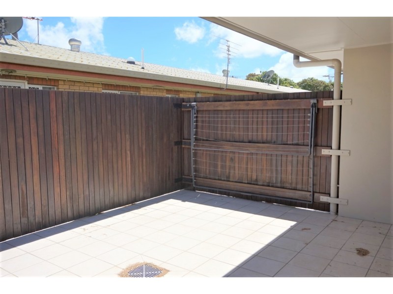 4/4 Symons Street, South Mackay QLD 4740