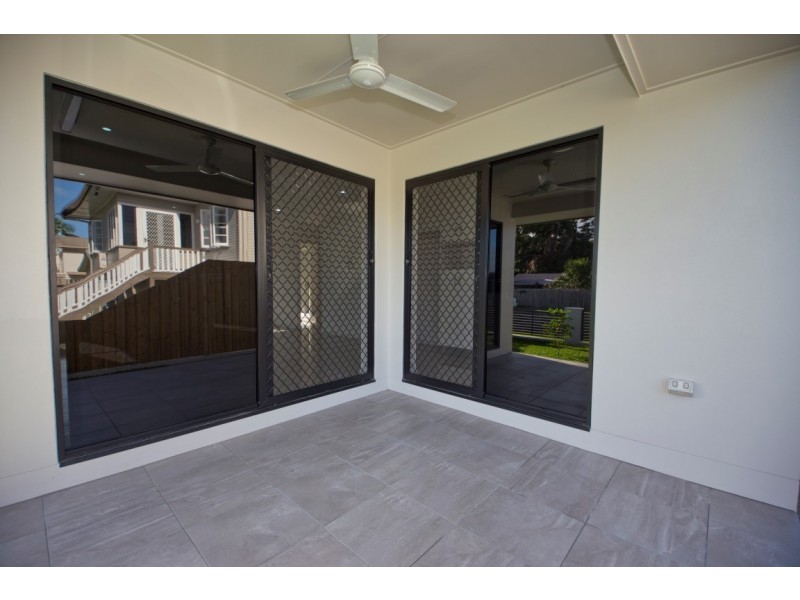 Unit 2/14 Petersen Street, North Mackay QLD 4740