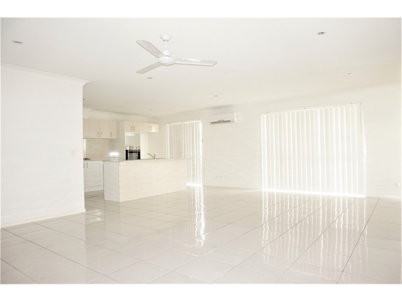 24 Dobinson Street, Bucasia QLD 4750