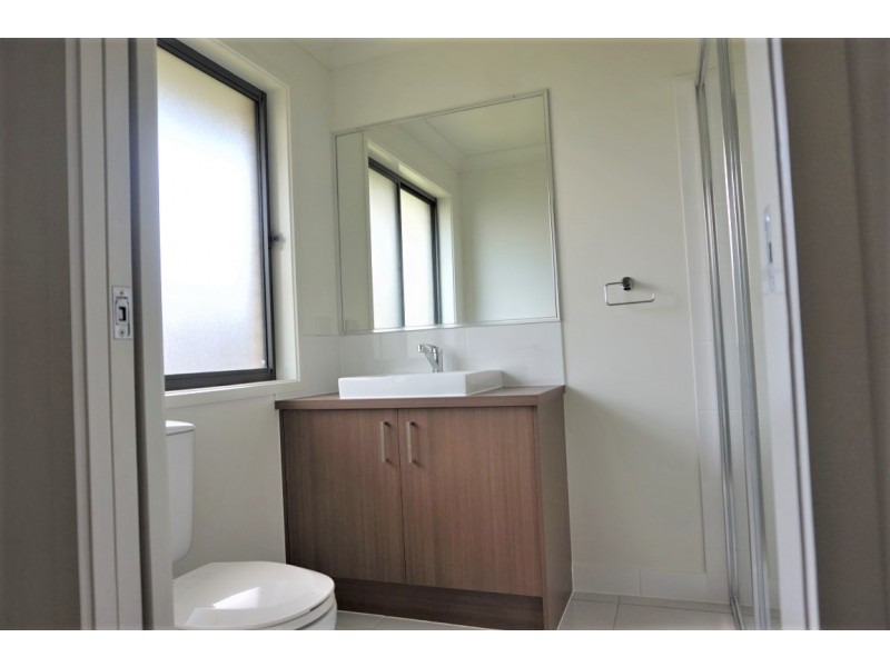 24 Dobinson Street, Bucasia QLD 4750