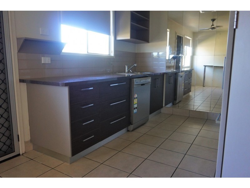29 Eaglemount Road, Andergrove QLD 4740