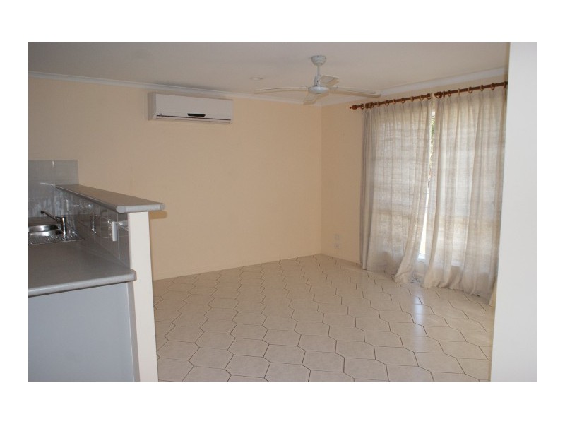 4/5 Peter Court, Andergrove QLD 4740
