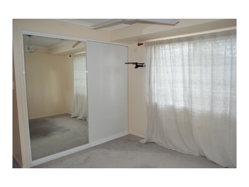 4/5 Peter Court, Andergrove QLD 4740