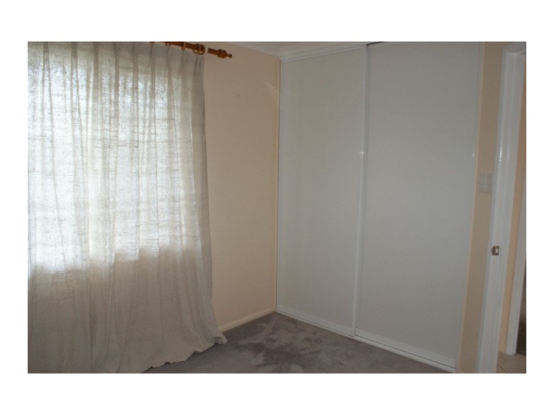4/5 Peter Court, Andergrove QLD 4740