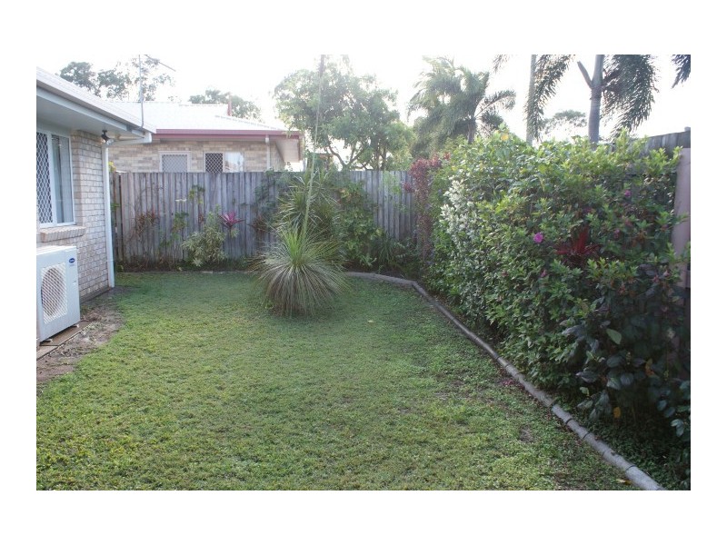4/5 Peter Court, Andergrove QLD 4740