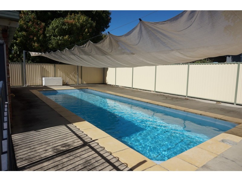 27 Streeter Avenue, West Mackay QLD 4740