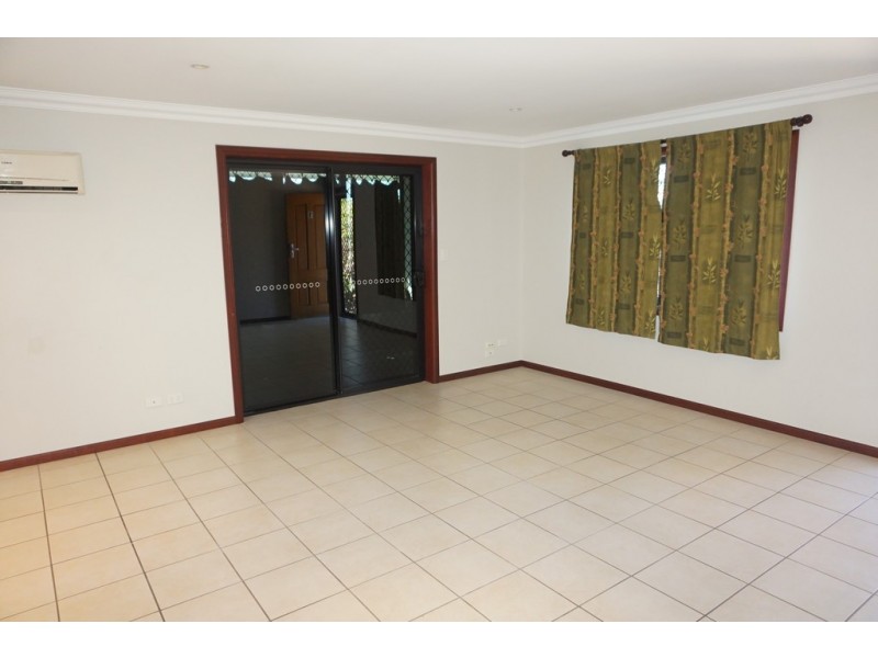 1/4 Symons Street, South Mackay QLD 4740