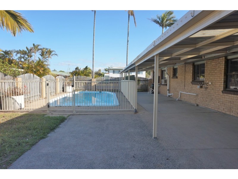 2 Bath Avenue, Ooralea QLD 4740