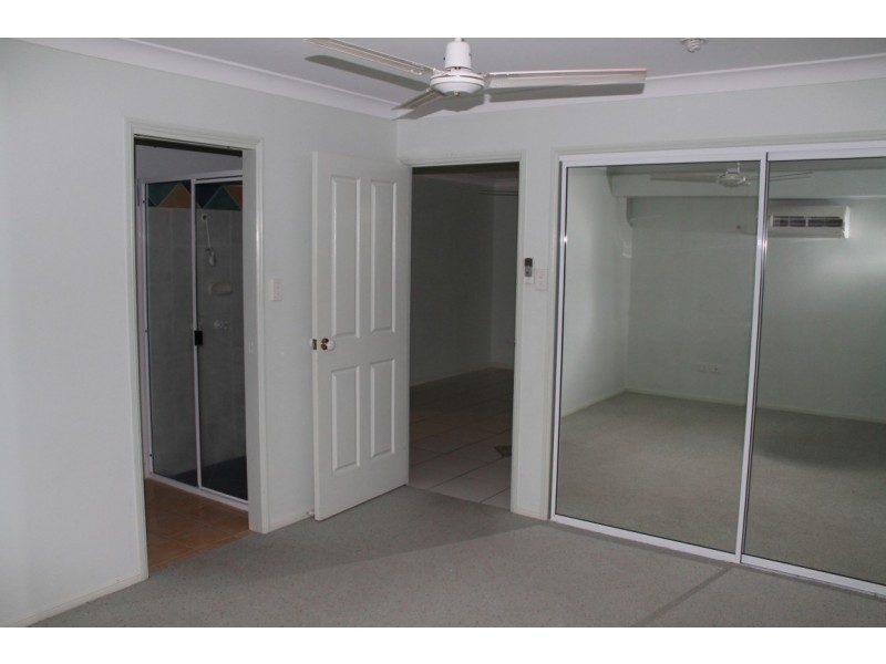 15 McHugh Street, Rural View QLD 4740