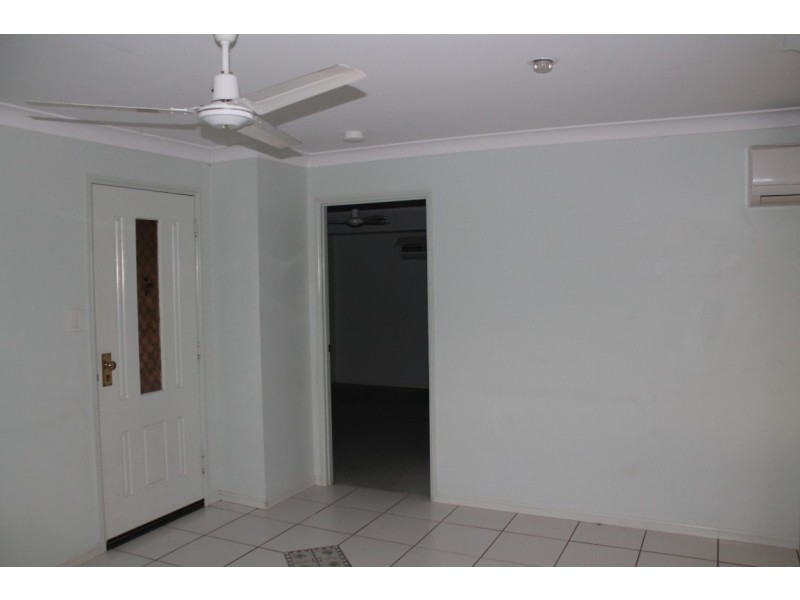 15 McHugh Street, Rural View QLD 4740