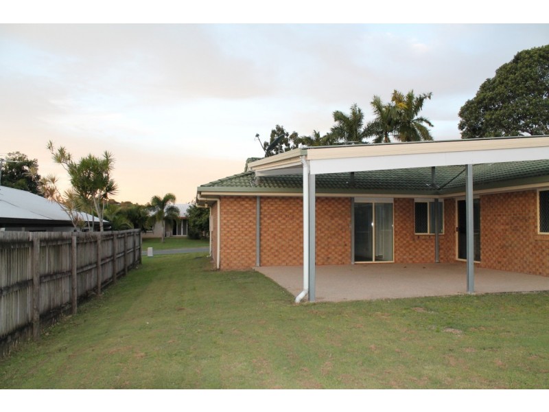 15 McHugh Street, Rural View QLD 4740