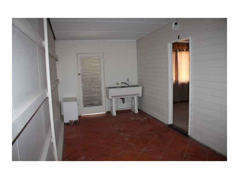 2/3 Swift Street, Slade Point QLD 4740