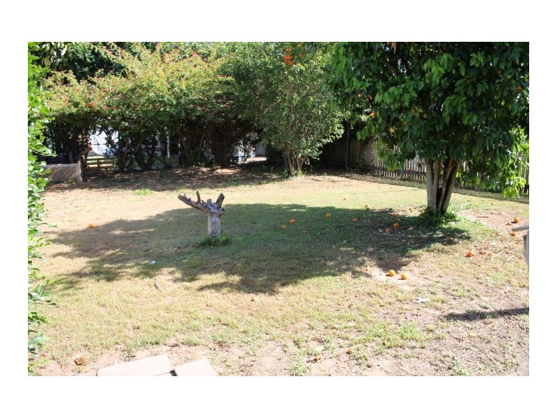 2/3 Swift Street, Slade Point QLD 4740