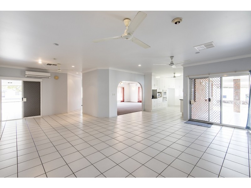 39 Barton Street, West Mackay QLD 4740