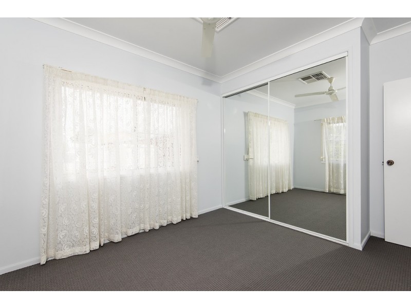 39 Barton Street, West Mackay QLD 4740
