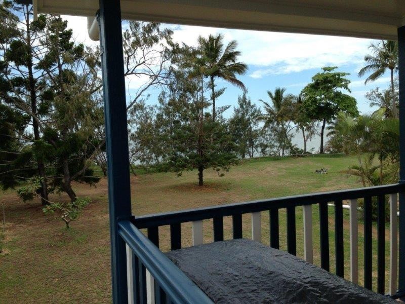1/18 Owen Jenkins Drive, Sarina Beach QLD 4737