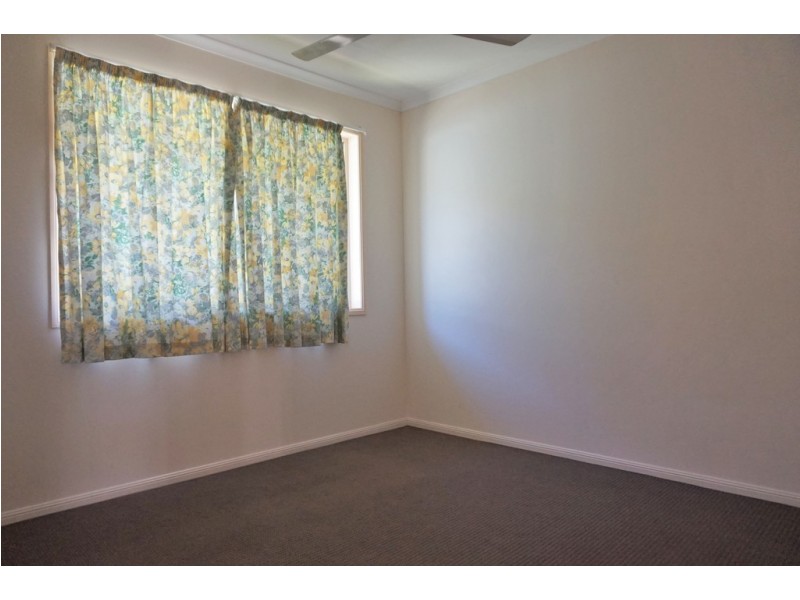 2 Riverleigh Drive, North Mackay QLD 4740