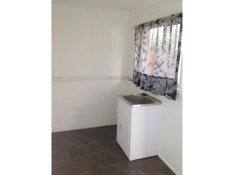 2/1 ***APPLICATIONS CLOSED*** Bowen Court, Mount Pleasant QLD 4740