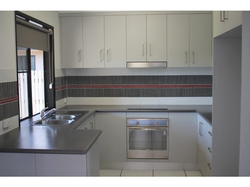 7 Central Drive, Andergrove QLD 4740