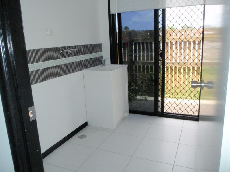 7 Central Drive, Andergrove QLD 4740