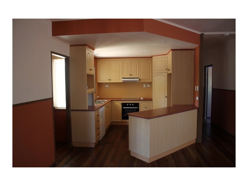 5 Bracken Street, Slade Point QLD 4740