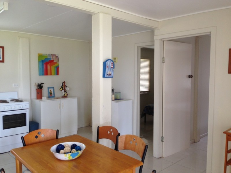 2/18 Owen Jenkins Drive, Sarina Beach QLD 4737