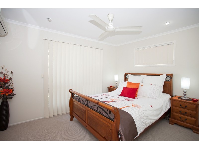2/27 Lorraine Court, Andergrove QLD 4740