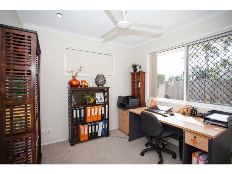 2/27 Lorraine Court, Andergrove QLD 4740