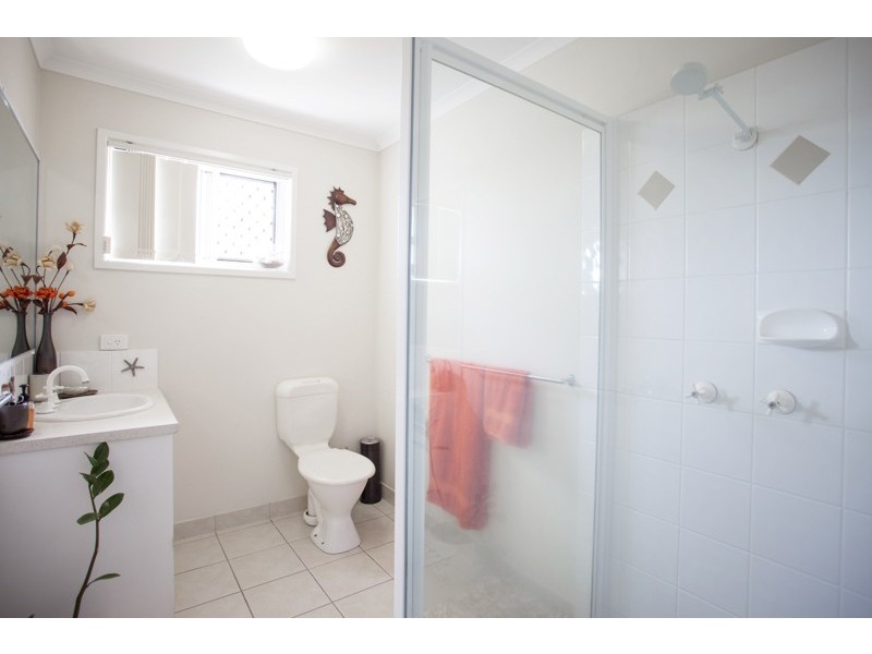 2/27 Lorraine Court, Andergrove QLD 4740